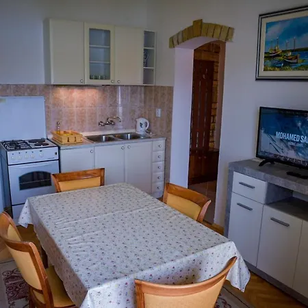 Apartments By The Sea Pag - 532 Pag Town