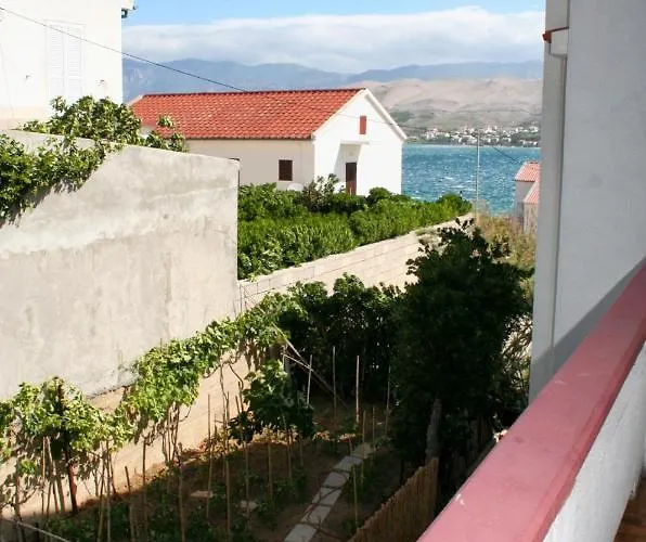 By The Sea Pag - 532